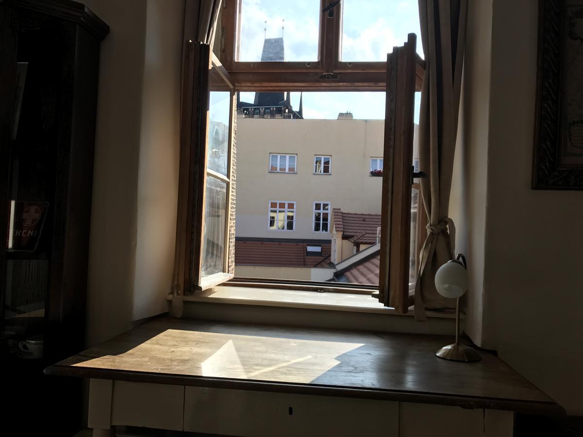 Queen Bee Apartments Prága Kültér fotó
